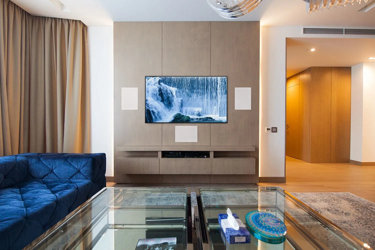 MartinLogan In wall Medium package-1